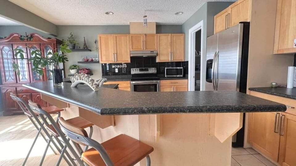 Monthly Accommodation Edmonton Londondery, Pilot Sound, Mcconachie Area Exterior photo