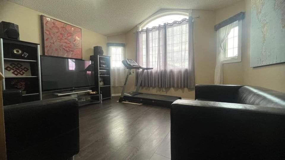 Monthly Accommodation Edmonton Londondery, Pilot Sound, Mcconachie Area Exterior photo